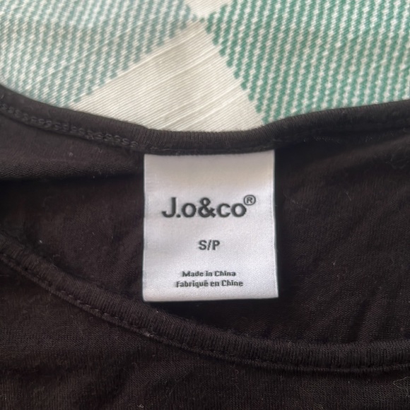 Crop-Top Bundle - Picture 8 of 12